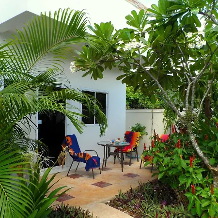 Baan Sabaaidee - Adult Friendly Hotel Hua Hin Exterior photo